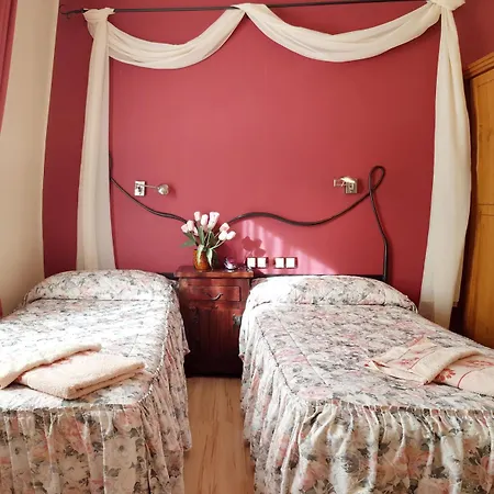 Πανσιόν De La Torre Economico